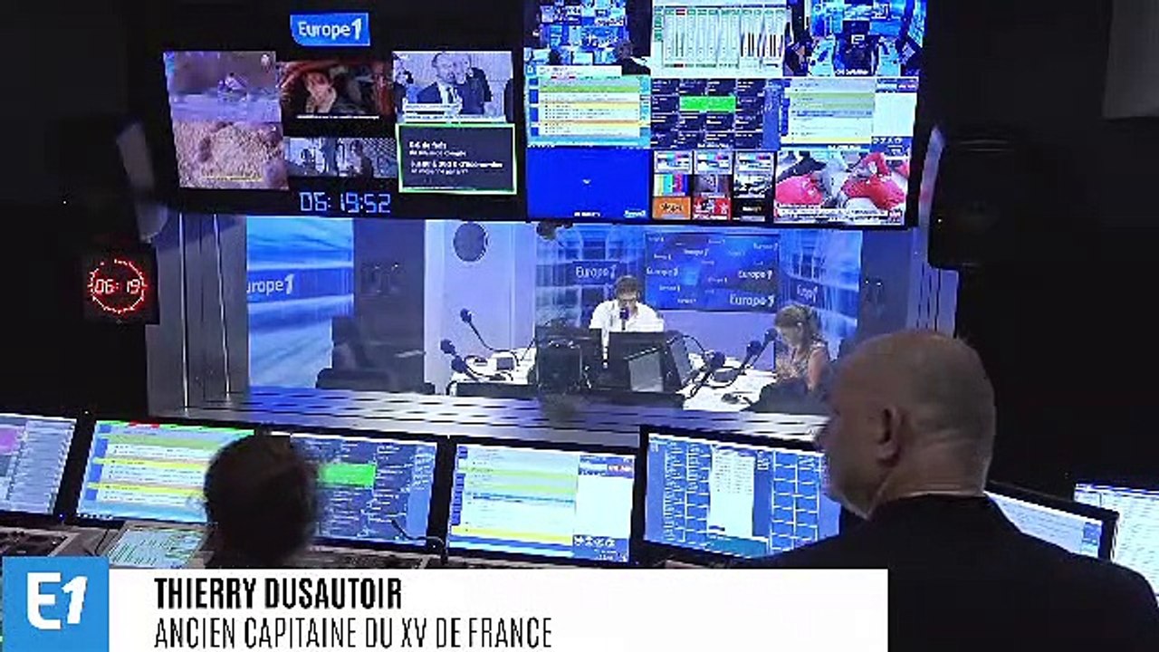 Thierry Dusautoir : "Le rugby a quelque chose de très proche des banquets d'Astérix avec les troisièmes mi-temps"