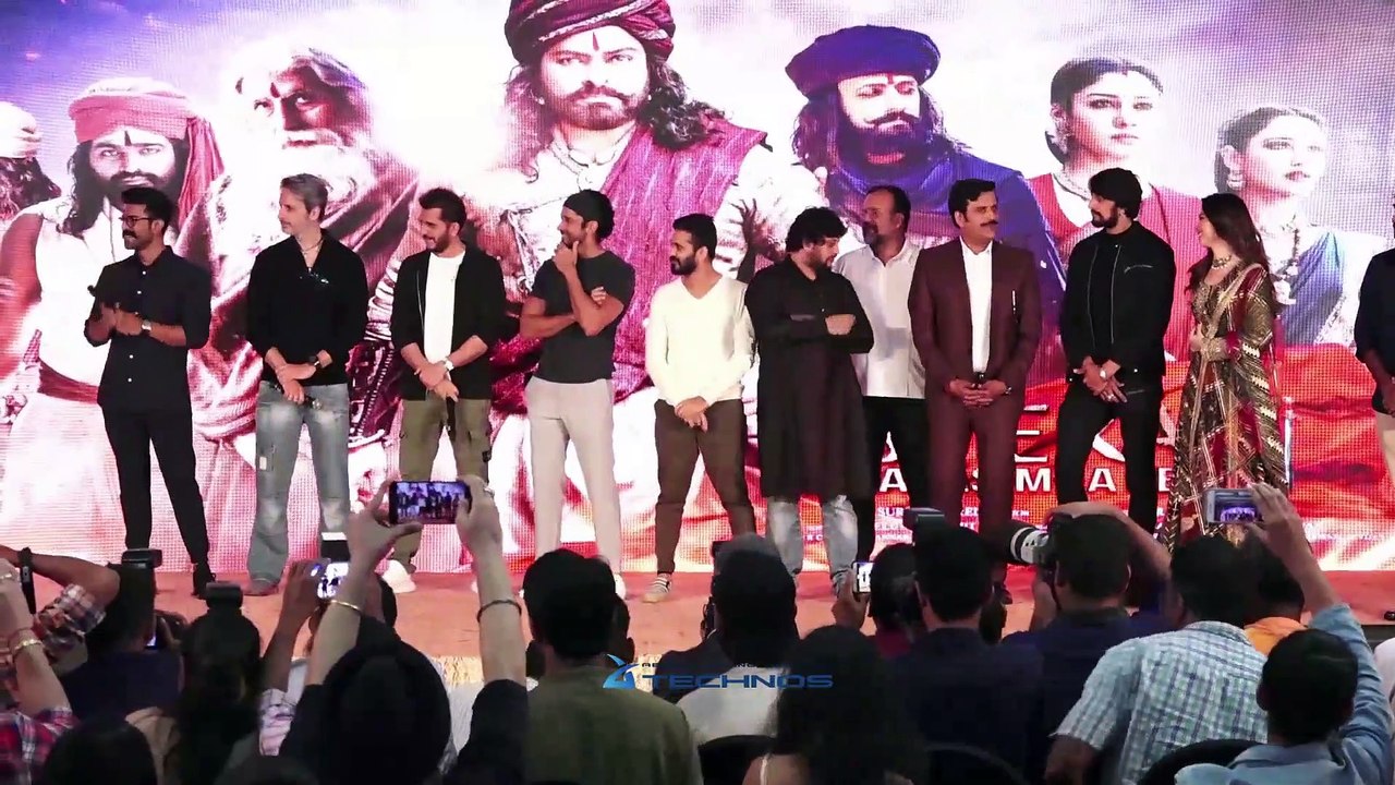 Chiranjeevi, Ram Charan, Tamannaah Others At Teaser Of Sye Raa Narasimha Reddy