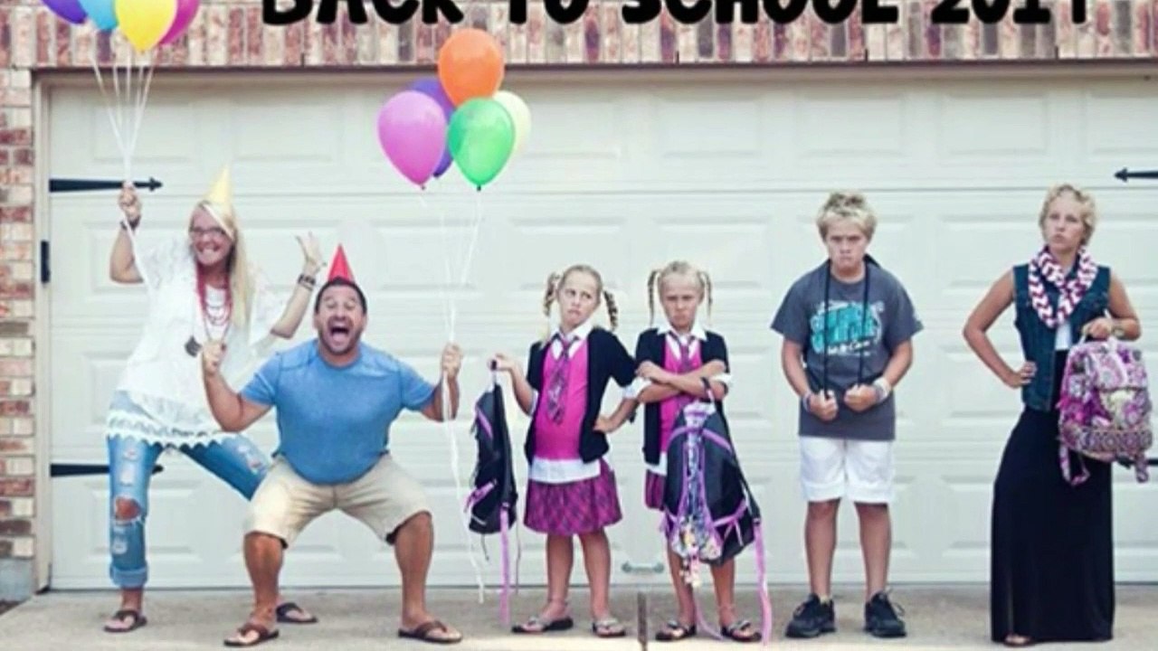 Des parents montrent l’horrible moment où leurs enfants retournent à l’école