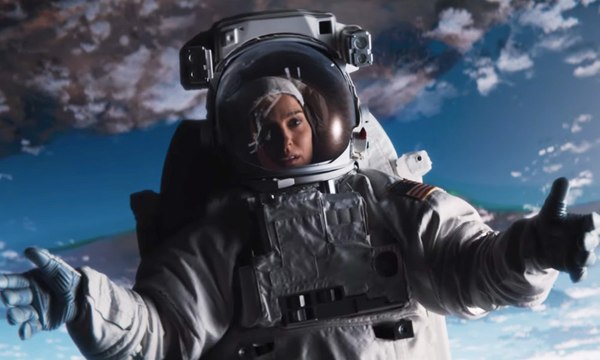 Lucy in the sky - Official Trailer (HD)