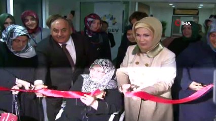 Gazeteci yazar Şule Yüksel Şenler hayatını kaybetti