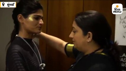 મૉડલને મળીને સ્મૃતિ ઈરાની ભાવુક થયાં, વીડિયો શેર કરીને સ્ટ્રગલનાં વખાણ કર્યાં