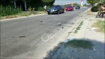 RTV Ora - E rëndë në Fier, nënë e bir përplasen nga makina, vdes 14 vjeçari