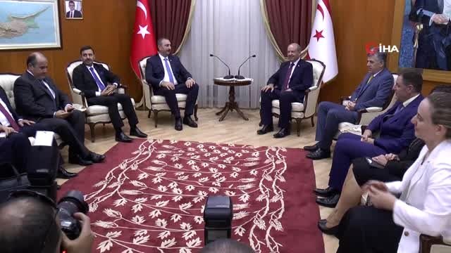- Adalet Bakanı Gül, Başbakan Tatar ile Görüştü- Adalet Bakanı Abdulhamit Gül: - kktc Hükümetinin...