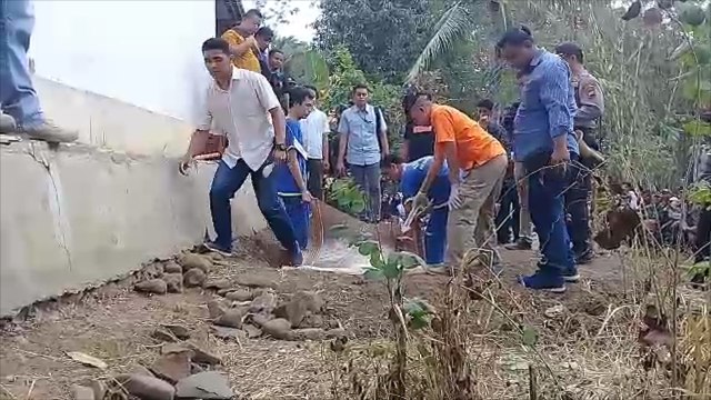 Jadi Tontonan Warga, Begini Rekonstruksi Kasus Pembunuhan dan Penemuan Tengkorak di Banyumas