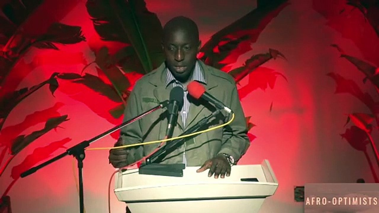 Oumar Yam parle aux gens de la Diaspora qui souhaitent rentrer au pays. Ecouter attentivement !