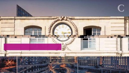 PHOTOS. Zahia n'arrive pas à retenir ses larmes en évoquant son premier Noël en France