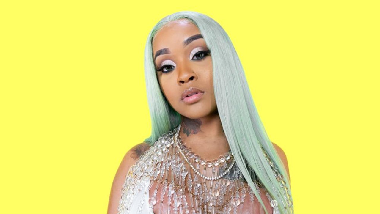 Stunna Girl "Runway" Official Lyrics & Meaning | Verified