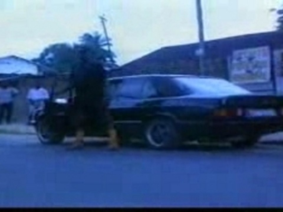 Petit Pays "POLISSY"