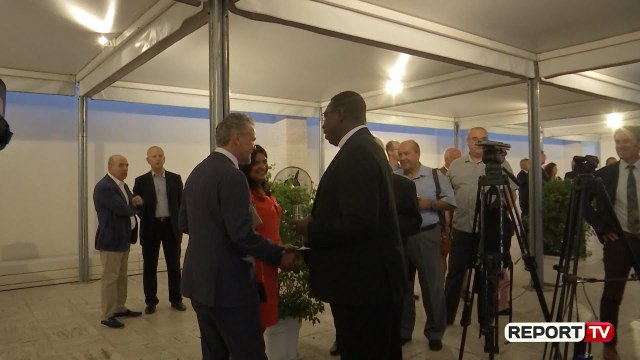 Ambasadori austriak jep mesazhin politik krah Ramës: Jam i bindur se kriza do zgjidhet