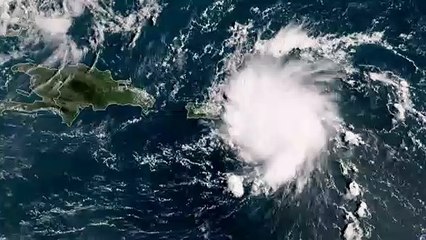 Dorian se torna um furacão