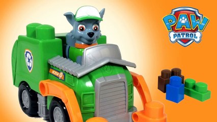 Tải video: Paw Patrol Ionix Jr  Rocky Recycling Truck Construction Blocks - Unboxing Demo Review