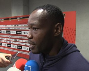3e j. - Mandanda : "Il fallait marquer le coup (contre ces banderoles)"