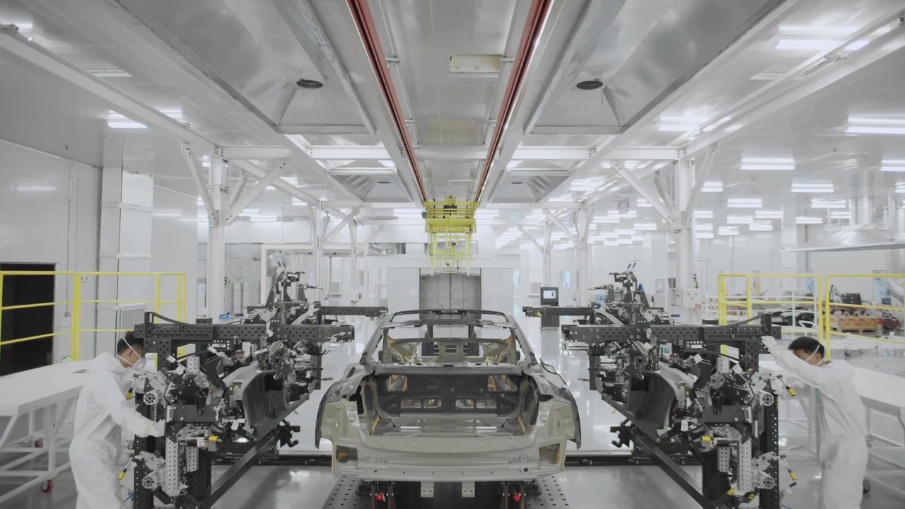 Polestar Produktionszentrum in Chengdu - Karosseriemontage