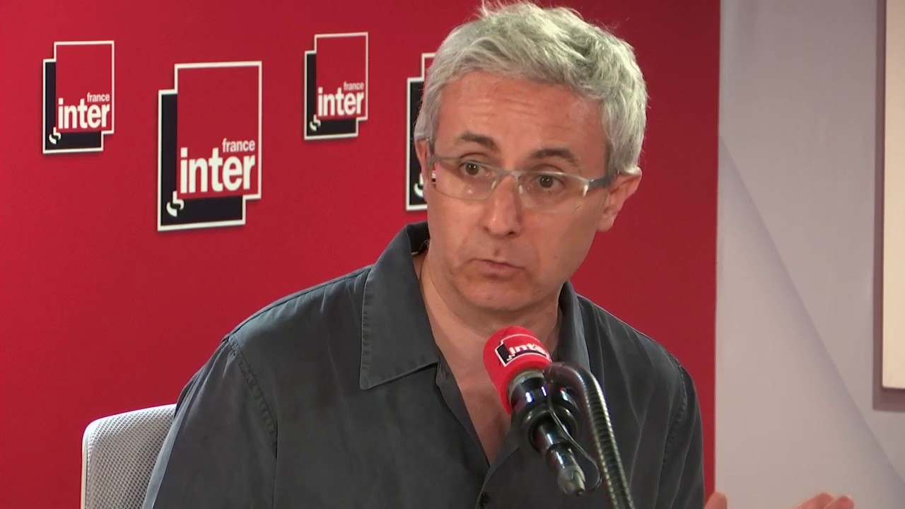 Ivan Jablonka : "Pourquoi une jeune femme, souvent jolie et en robe, aurait-elle spécifiquement besoin d'être aidée par un gentleman ? La galanterie porte en elle des rôles sexués."