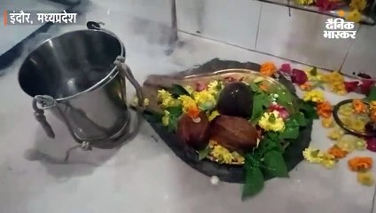 शिव मंदिर में प्राकृतिक जल से होता है अभिषेक