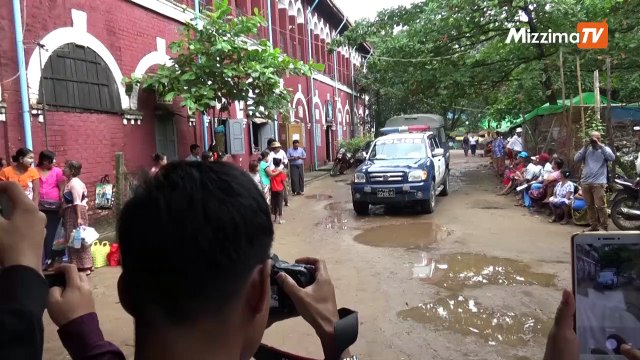 ဒါရိုက္တာမင္းထင္ကိုကိုႀကီးကို အလုပ္ႏွင့္ေထာင္ဒဏ္တစ္ႏွစ္ ခ်မွတ္ခံရ