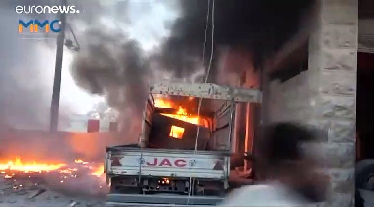 سقوط عشرات القتلى جراء ضربات جوية على منطقة خاضعة لسيطرة المعارضة شمال غرب سوريا