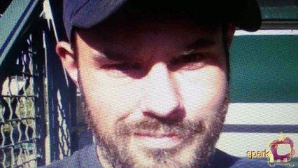 ப்ளாட்பார்ம்வாசிக்கு  கிடைச்ச அதிர்ஷ்டம்! ஆனா அவர் என்ன செஞ்சார் தெரியுமா?.