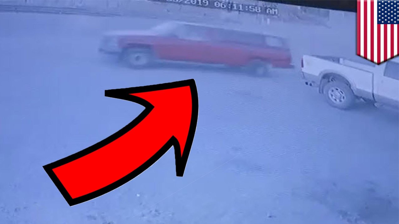 Robber's car gets stolen while he's breaking into a store