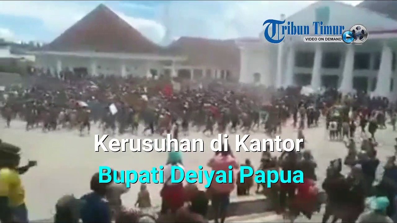 Kerusuhan di Kantor Bupati Deiyai Papua