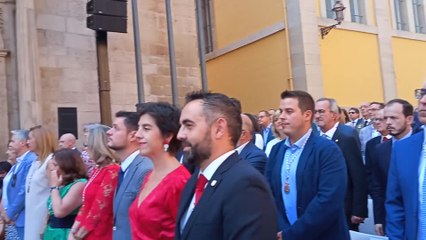 El himno de La Rioja clausura la toma de posesión de Andreu