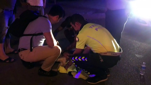 Sağlık ekibinden yaralı köpeğe müdahale - ANTALYA