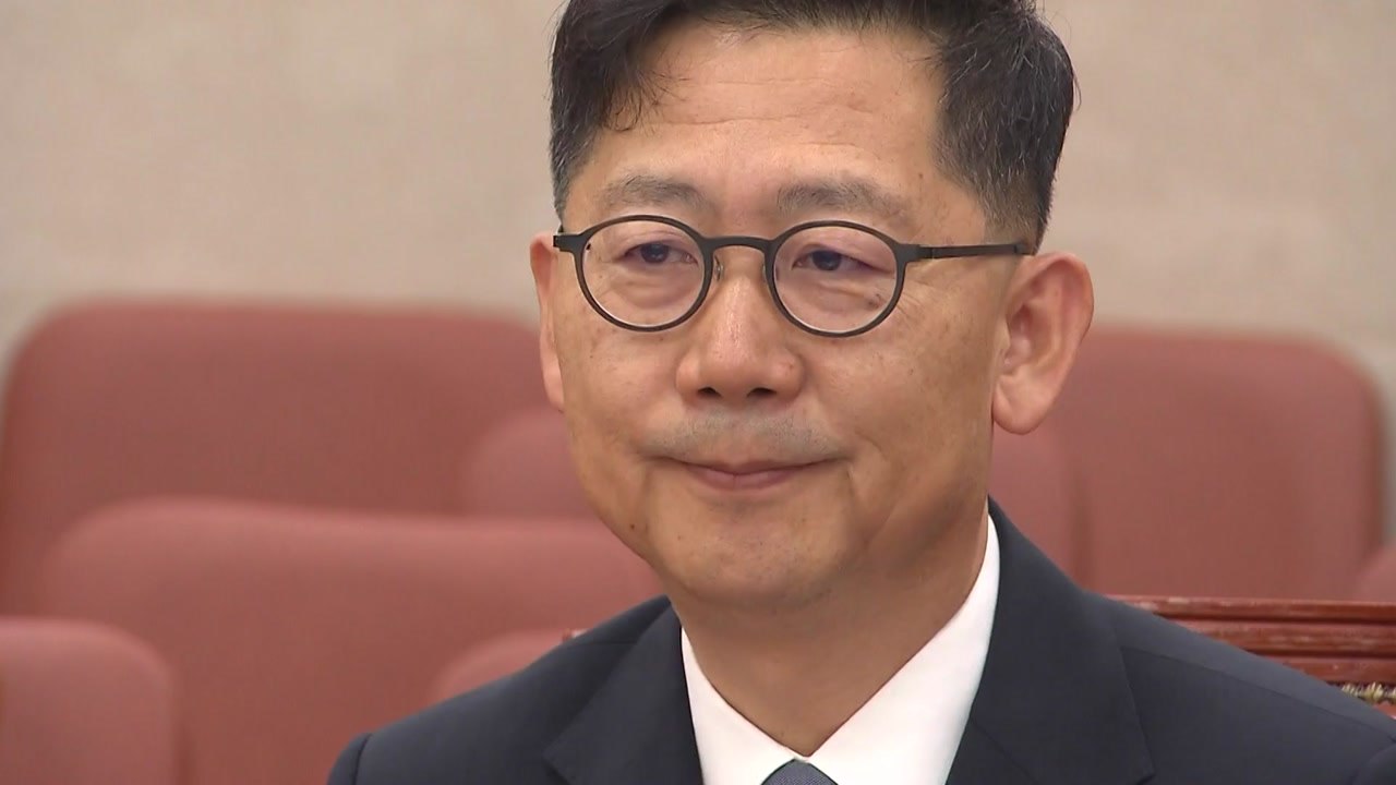 김현수 농식품부 장관 후보자 인사청문 보고서 채택 / YTN
