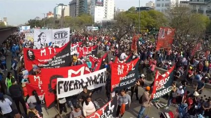 Argentina pede ao FMI para estender prazos de pagamento