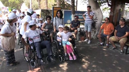 Tekerlekli sandalyeye binerek 'engelleri' tespit etti - MUĞLA