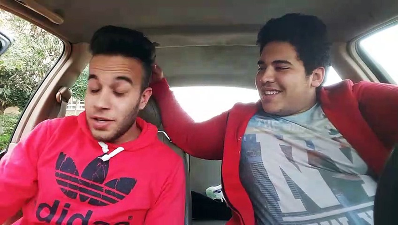 لما صاحبك الي فاكر صوتو حلو يغني | كوميديا