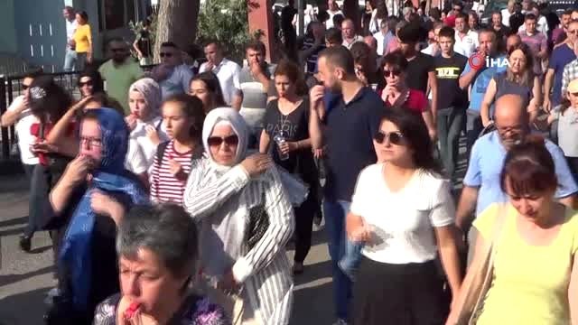 Çocuk ve kadın istismarı ve İremsu için düdüklü protesto