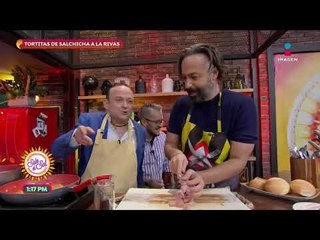 Cocina de solteros: ¡Tortitas de salchicha a la Rivas! | Sale el Sol