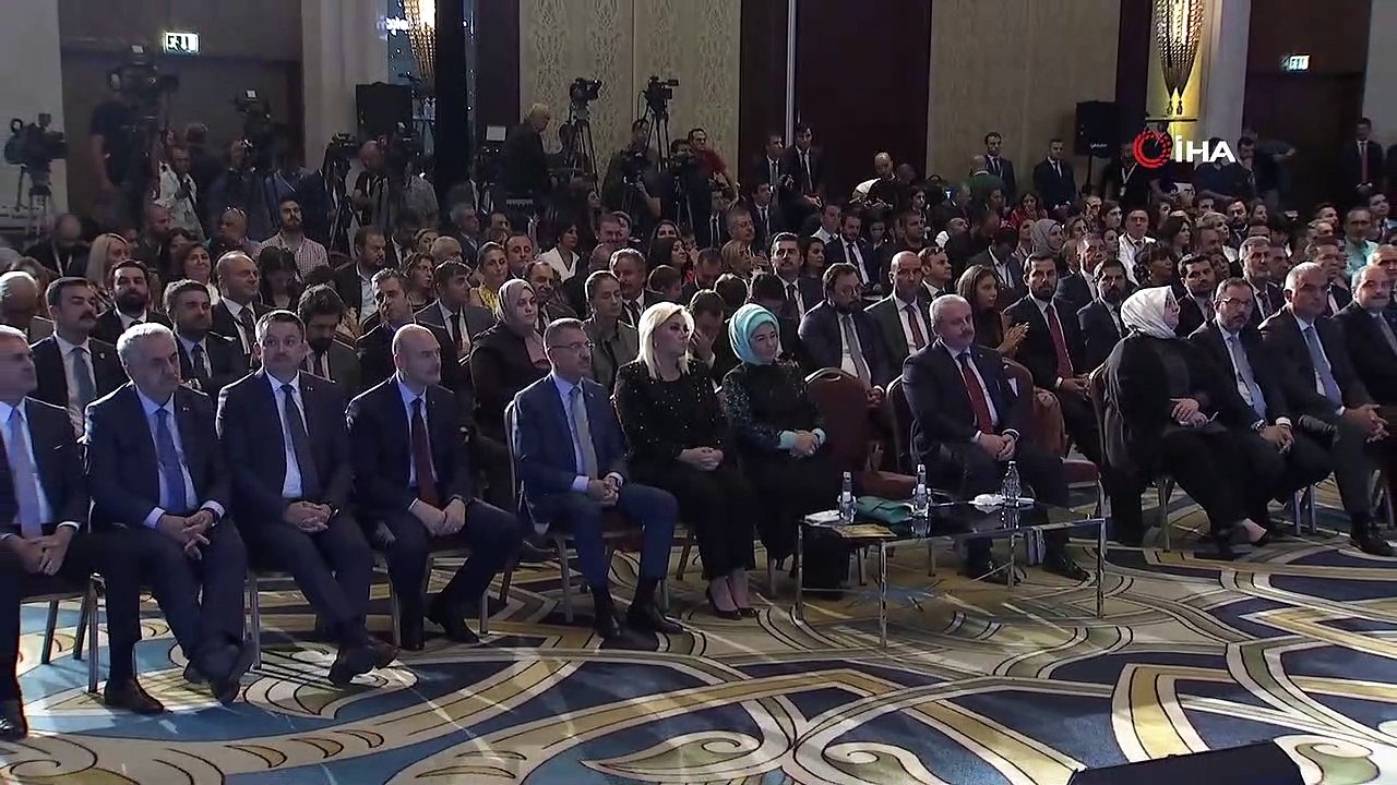 Cumhurbaşkanı Erdoğan: 'Biz demokrasisi çok daha güçlü bir ülke de istiyoruz, basını daha özgür, daha çoğulcu bir Türkiye arzuluyoruz'