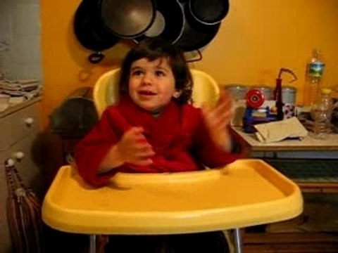 Mon petit lapin... Tape, tape,...