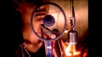 R.E.M. - Crush With Eyeliner