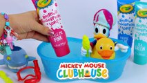 Banho no Pato Donald com Tintas Coloridas Kit Pato e Tubarão A Casa do Mickey Mouse ClubHouse Bath