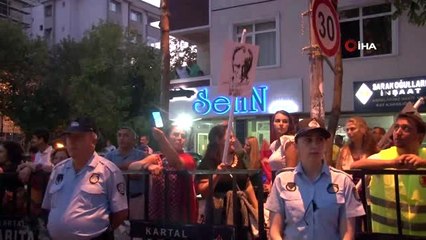 Kartal'da binlerce vatandaş Zafer Yürüyüşü'nde buluştu