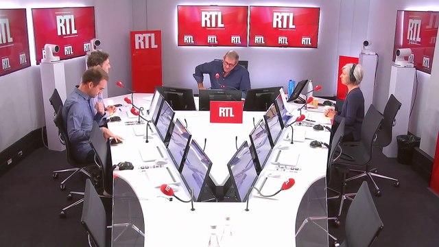 Nicolas Sarkozy et François Hollande, des acteurs de one man show pour Olivier Bost