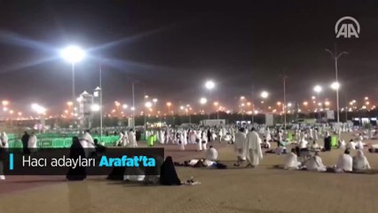 Hacı adayları Arafat'ta