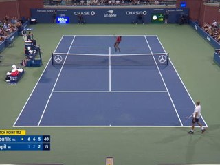 US Open - Le smash à 360 degrés de Monfils pour conclure !