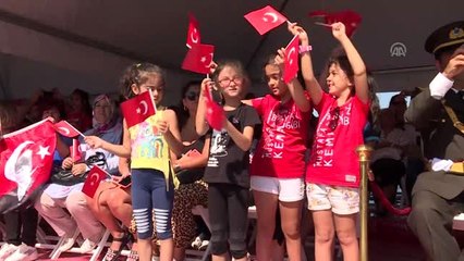 Büyük Zafer'in 97. yıl dönümü - Cumhuriyet Meydanı'nda tören düzenlendi