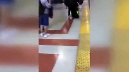 30 Ağustos Ankara Metrosu'nda anons ile kutlandı