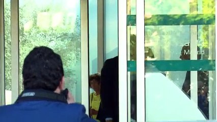 Pedro Sánchez y su mujer visitan a Don Juan Carlos