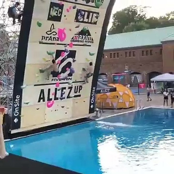 Ces deux hommes réussissent à escalader un mur en seulement quelques secondes