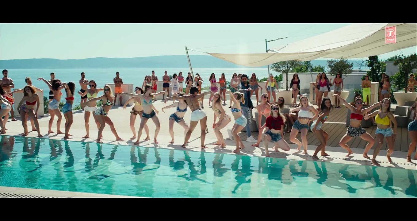 Bad Boy Song _ Saaho_ Prabhas, Jacqueline Fernandez _ Badshah, Neeti Mohan