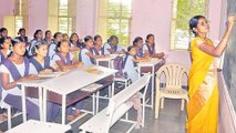 ఒడిశాలో టీచర్లకు మార్కులు వేయనున్న విద్యార్థులు || Students To Give Feedback Of Teachers Performance