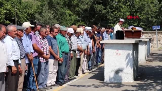 Denizli doğum gününde ölen zeynep, toprağa verildi