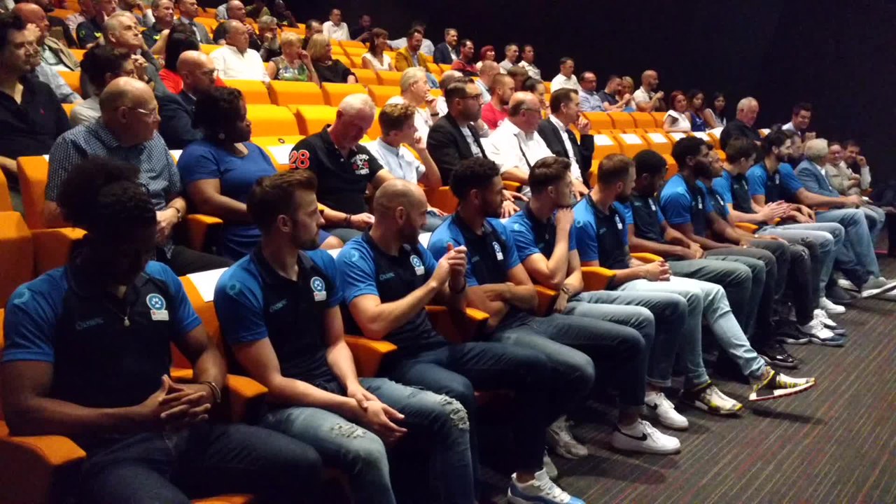 Basket Présentation de l'équipe Union Belfius Mons Hainaut.Video Eric GHISLAIN