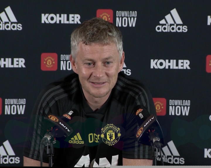 Solskjaer: "Zlatan tiene mi número"
